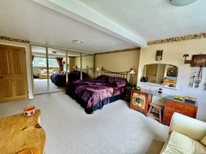 Photo 21- click for photo gallery